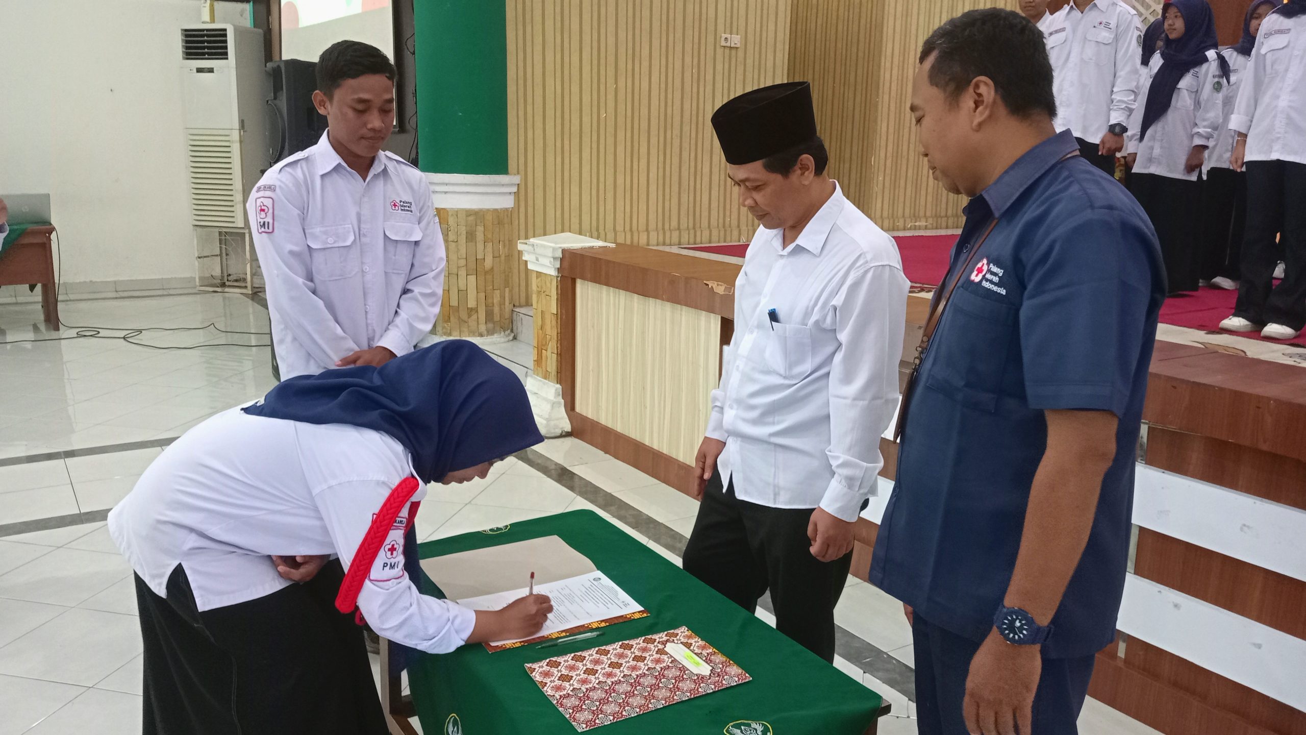 Penandatanganan Berita Acara Oleh Komandan